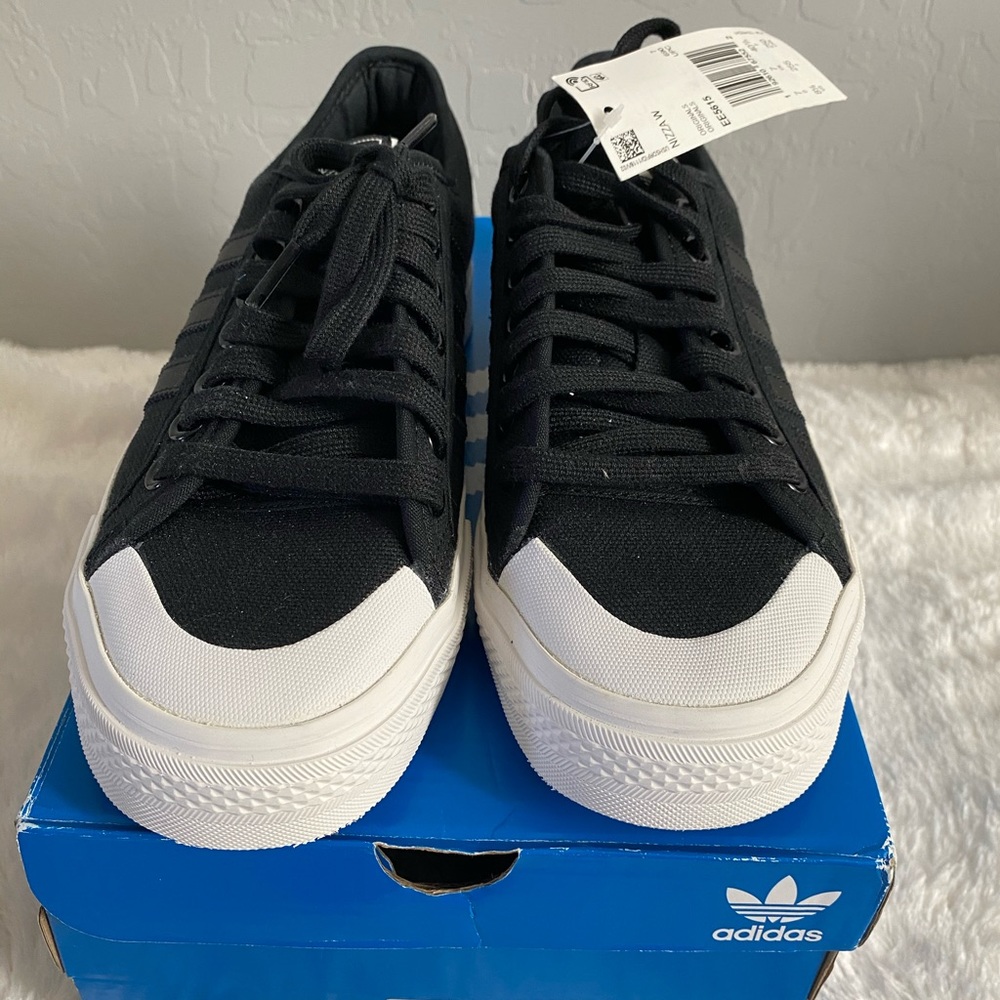 NWT Adidas Nizza Black Sneakers size 8.5